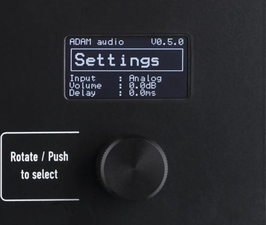 Adam Audio S2V : des connectiques et un écran pour les pro L'écran de l'enceinte pro Adam Audio S2V