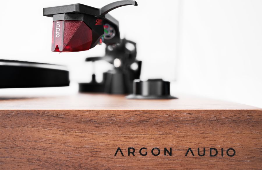 Argon Audio TT-3 Plus et cellule Ortofon 2M Red