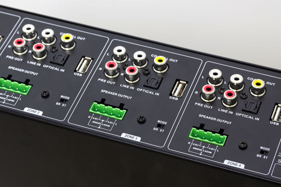 Vue de d&eacute;tail connectique par zone