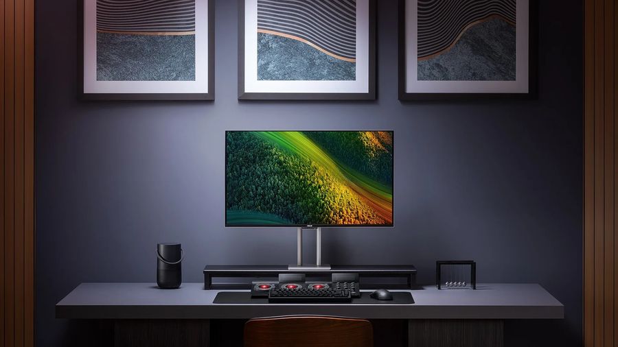 Les options de réglage ergonomiques du moniteur Asus ProArt Display OLED PA32UCDM assurent une intégration idéale dans tout espace de travail.