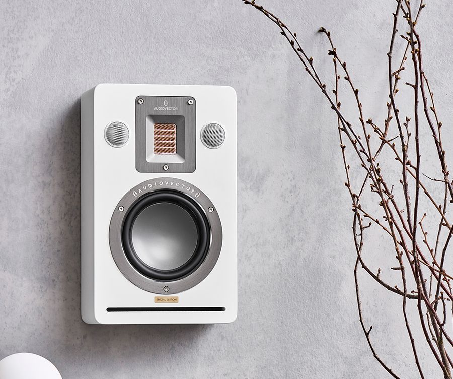 Audiovector QR Wall SE
