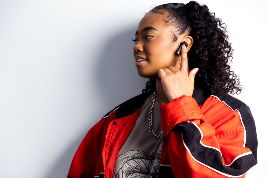 Ausounds AU-Frequency ANC interface tactile