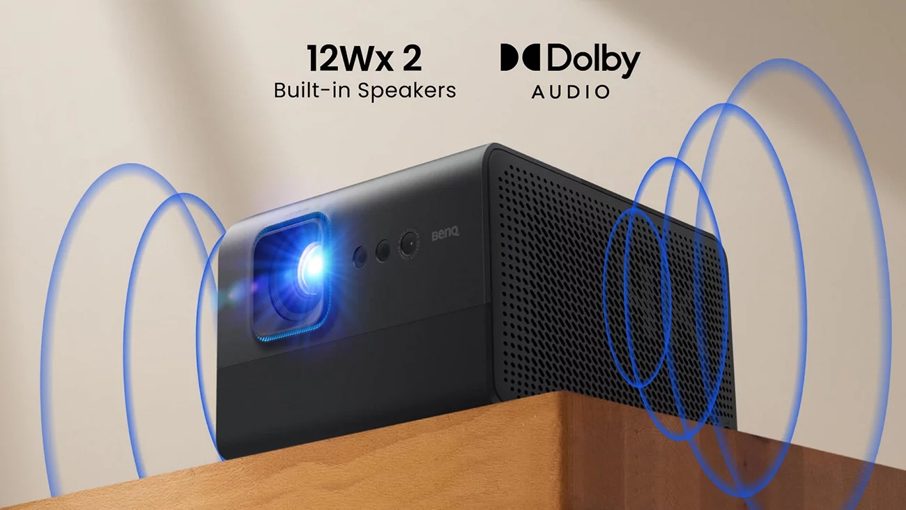 Vidéoprojecteur BenQ GP520 avec haut-parleurs intégrés de 12 watts et compatibilité Dolby Atmos pour un son immersif.