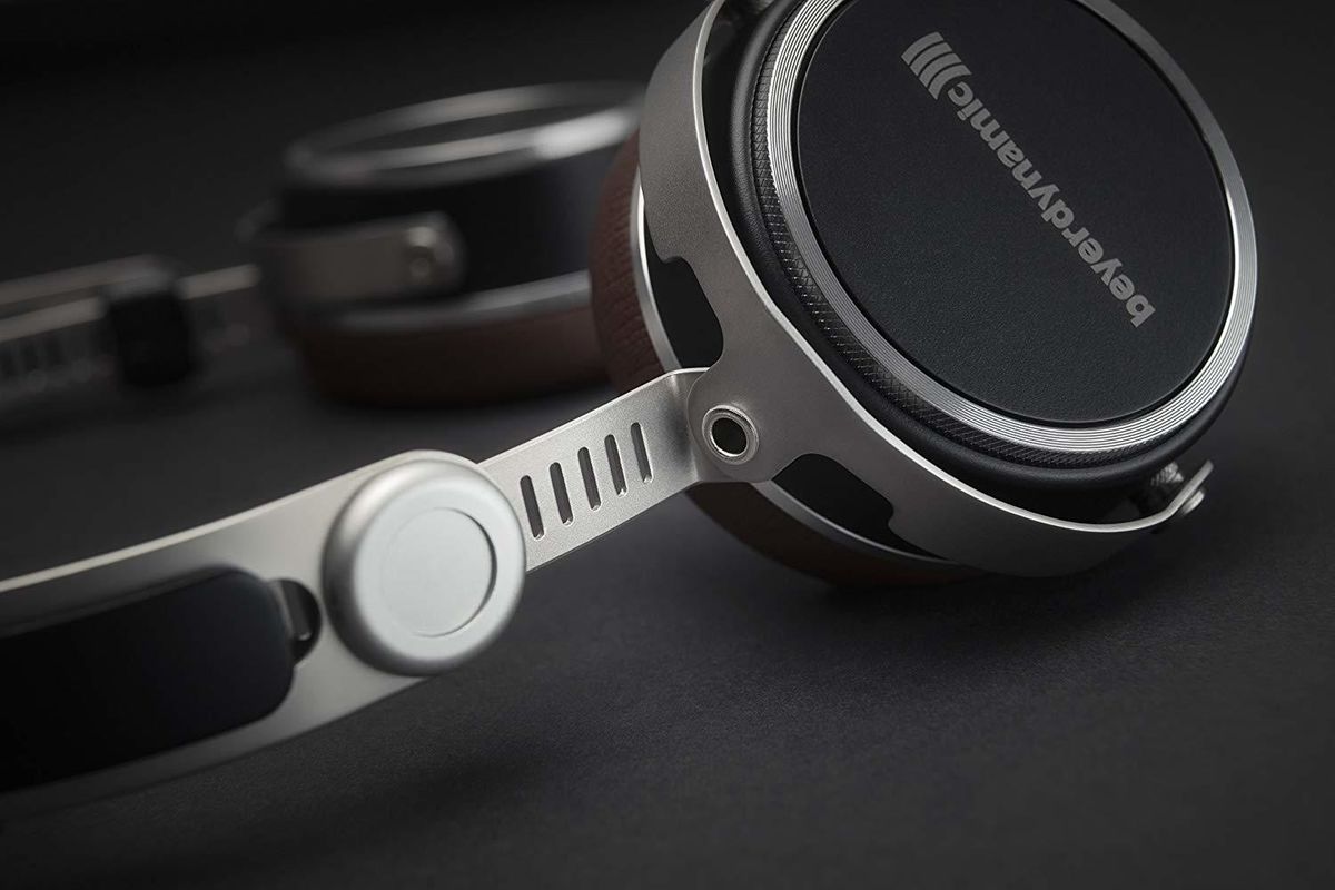 Beyerdynamic aventho wired online black