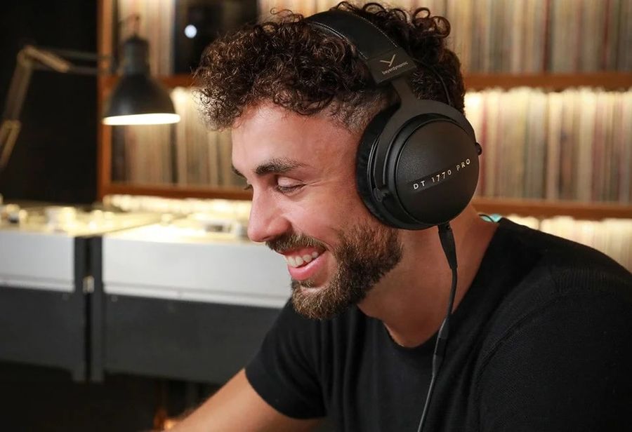 Casque hi-fi Beyerdynamic DT 1770 Pro MKII : mise en situation