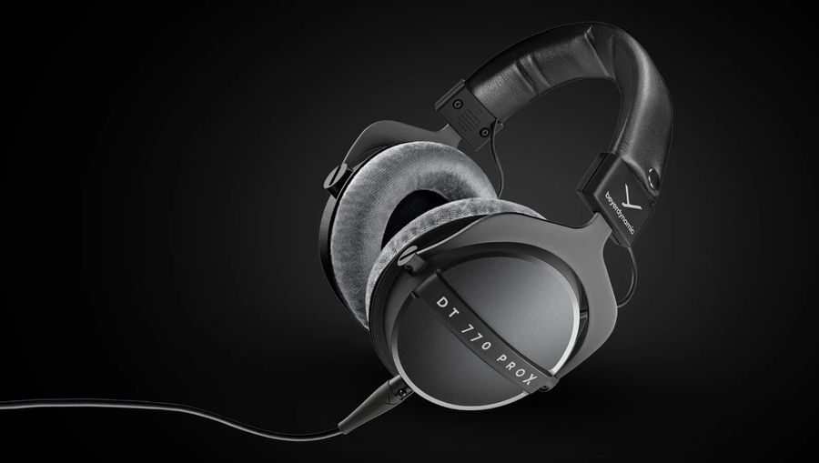  Beyerdynamic DT 770 Pro X, casque de studio professionnel robuste avec transducteurs STELLAR.45 et câble détachable.