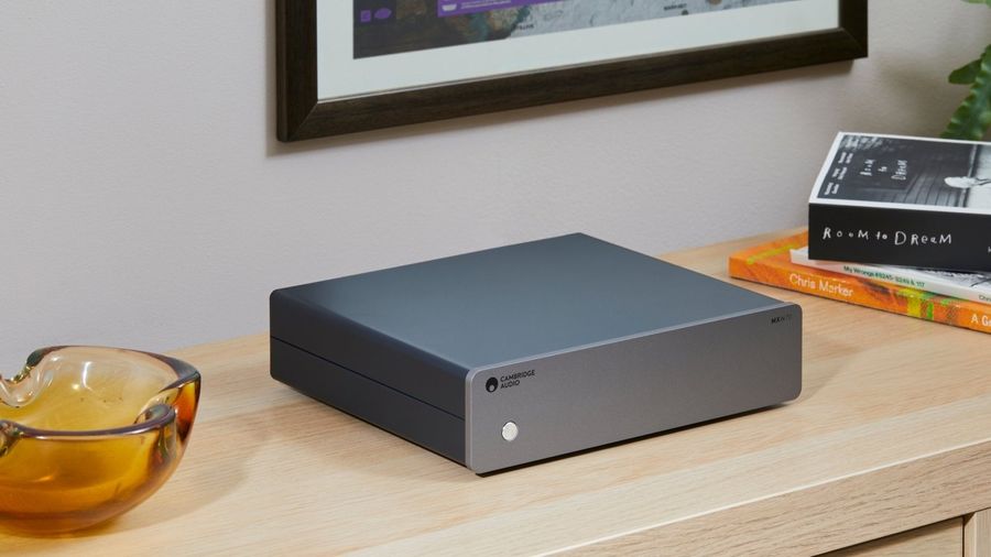 Mise ne situation de l'ampli de puissance Cambridge Audio MXW 70