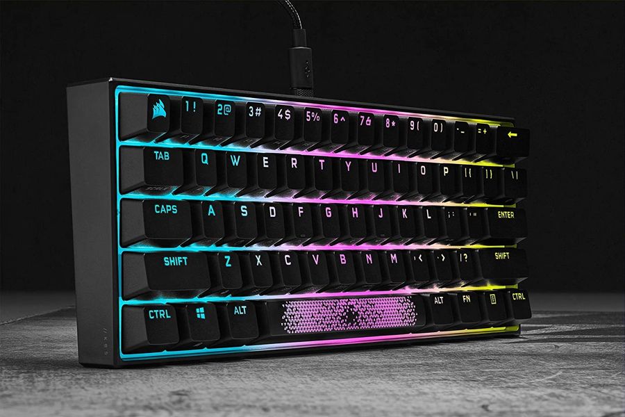 Clavier gaming Corsair K65 RGB Mini : vue 3/4 gauche