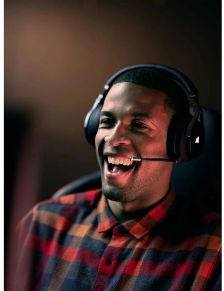 Casque gaming Corsair Virtuoso RGB Wireless : mise ensituation