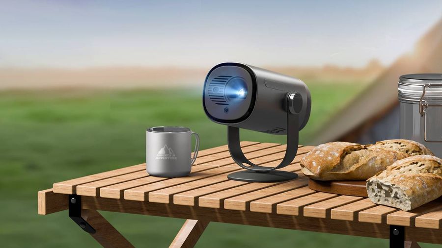 Vidéoprojecteur Dangbei Freedo offrant une luminosité de 450 lumens ISO et conçu pour projeter une image Full HD