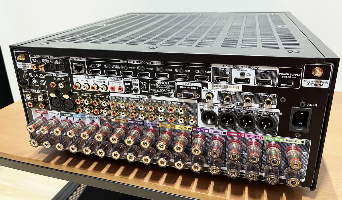 Ampli home-cinéma Denon AVC-A1H