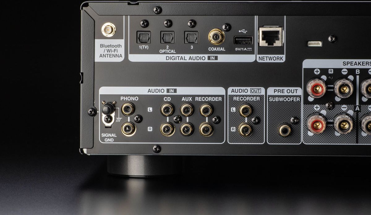 Ampli hi-fi st&eacute;r&eacute;o avec entr&eacute;e USB 