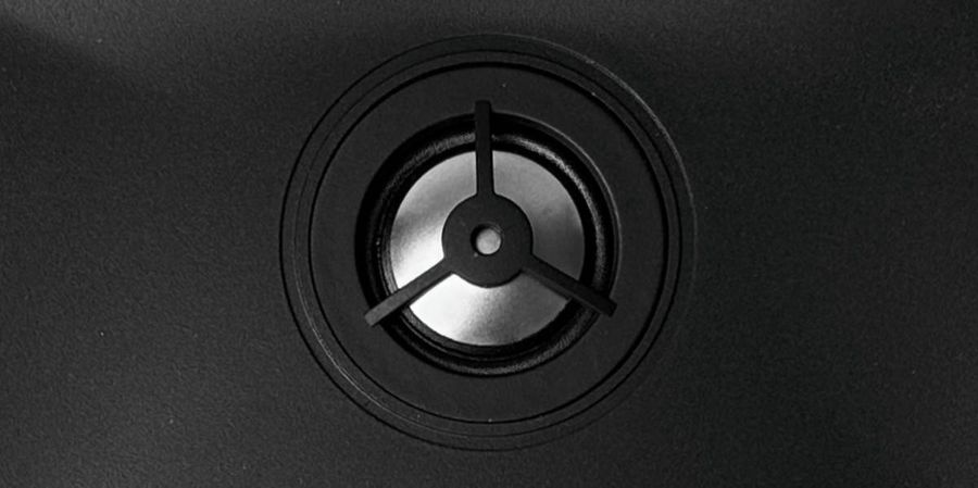 Vue de détail tweeter orientable à dôme titane Vue de détail tweeter orientable à dôme titane