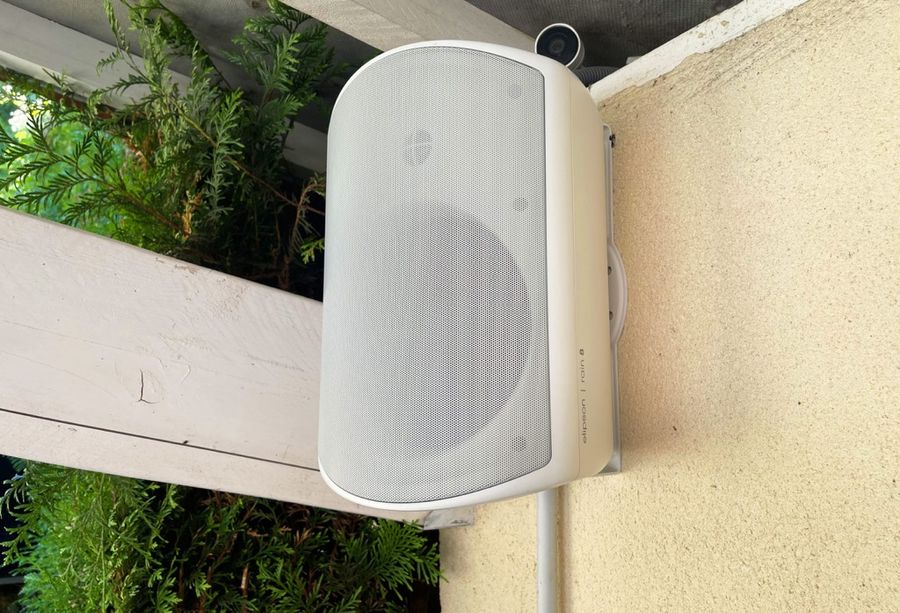 Mise en situation Elipson Rain 8 100V