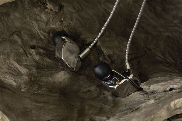 &Eacute;couteurs Final Audio A8000 : mise en situation