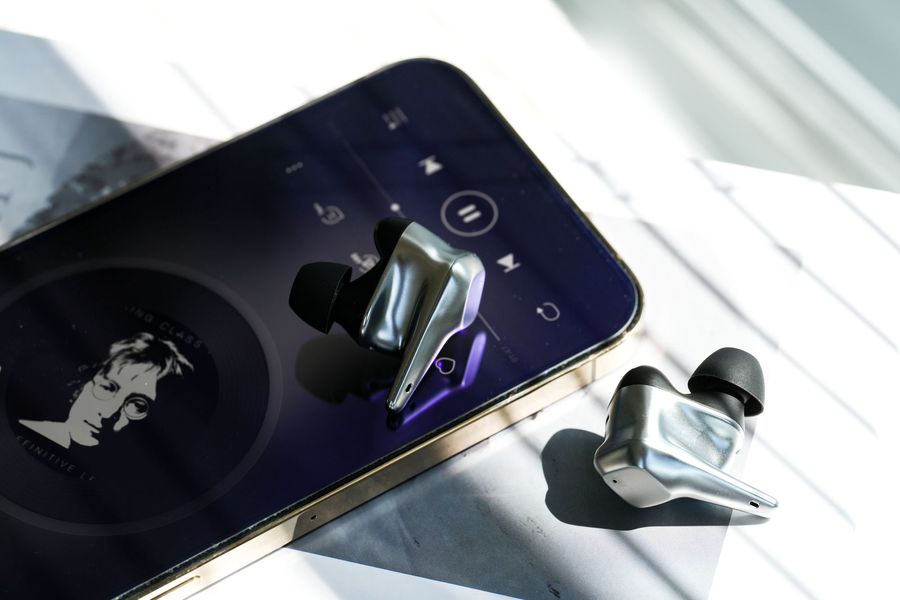 &Eacute;couteurs True Wireless HiFiMAN Svanar Wireless LE : mise en situation