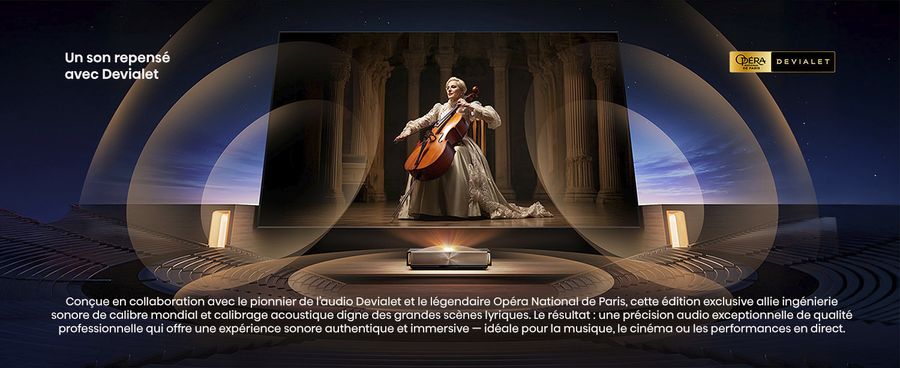 Son Devialet du vidéoprojecteur Hisense L9Q Image du vidéoprojecteur 4K ultra courte focale Hisense L9Q avec son spatial signé Devialet, illustrée par une scène d’opéra.
