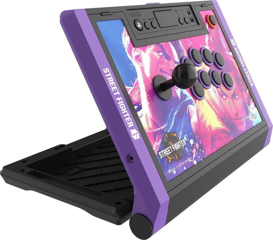 Le stick arcade Hori Fighting Stick Alpha (Street Fighter 6 Edition) peut &ecirc;tre ouvert tr&egrave;s simplement, facilitant l'entretien.