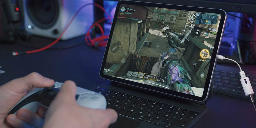 Ikko Zerda ITM02 avec tablette et &eacute;couteurs