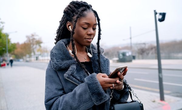 JBL 235 BT port&eacute;s