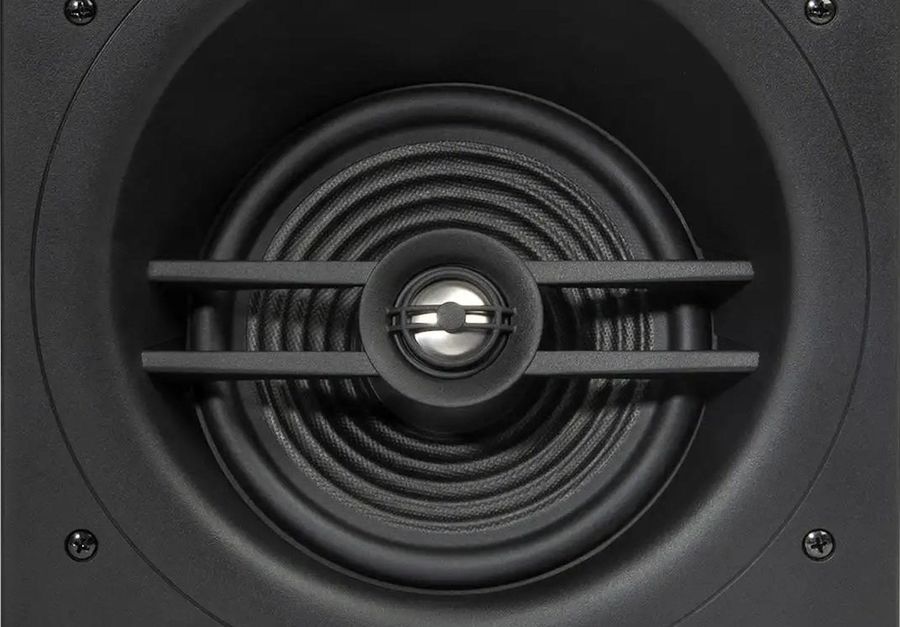 Enceinte encastrable JBL 280CSA, vue de détail woofer et tweeter inclinés