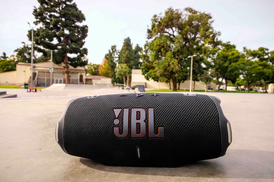 Mise en situation JBL Charge 6 Mise en situation JBL Charge 6