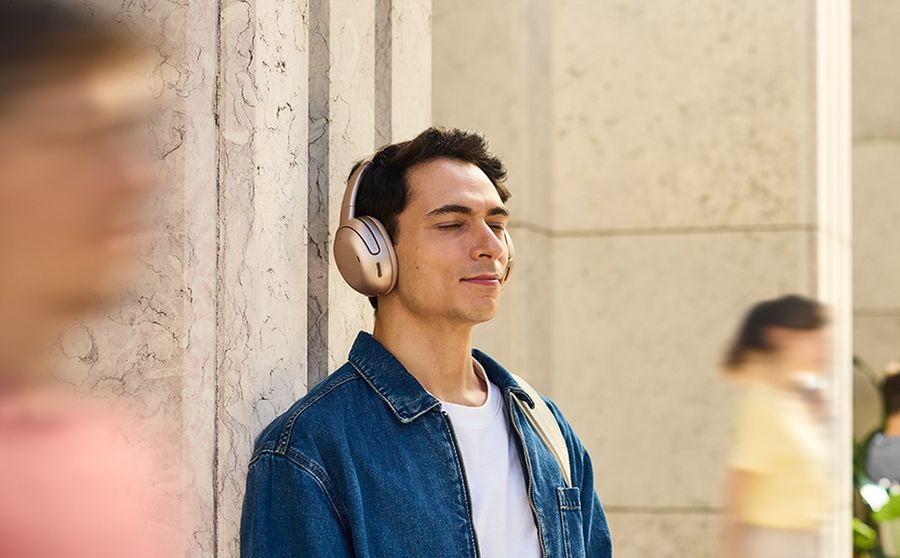 Casque JBL Tour One M3 Casque JBL Tour One M3 : mise en situation