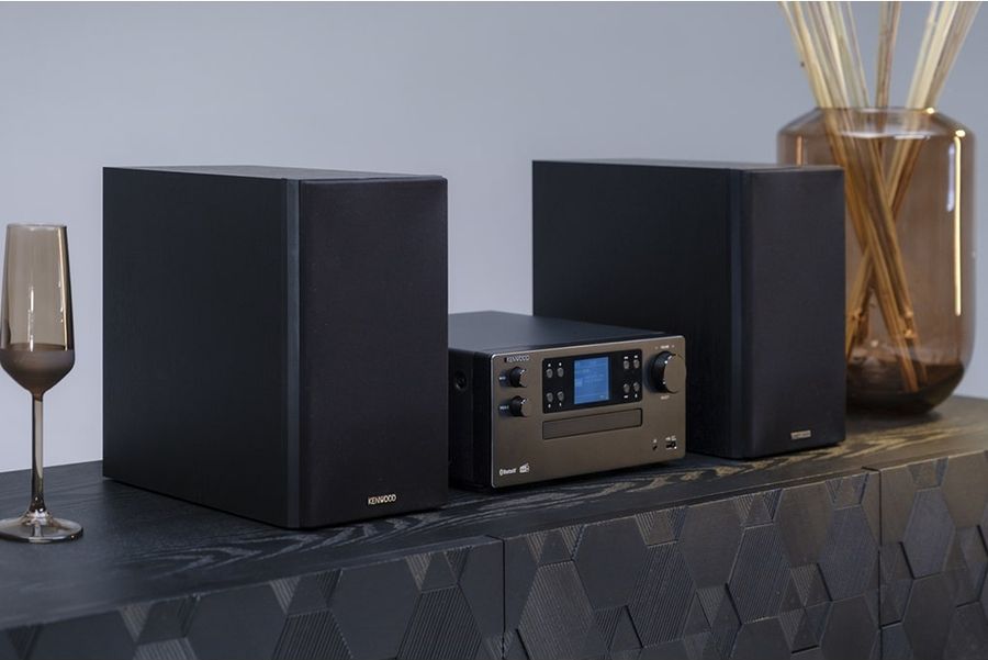 Mise en situation chaine hifi compacte Kenwood M-925DAB