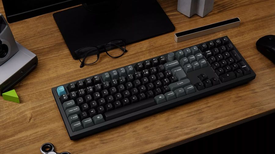 Clavier m&eacute;canique personnalis&eacute; sans fil Keychron Q6 Ultra 8K AZERTY, avec pav&eacute; num&eacute;rique et molette rotative.