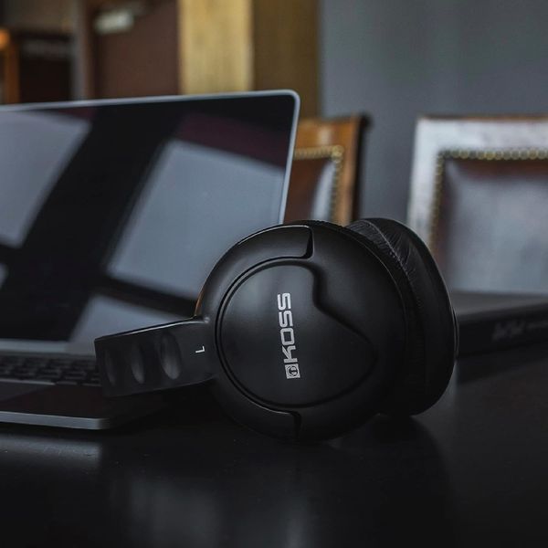 Casque hi-fi Koss UR20 WB RW : mise en situation