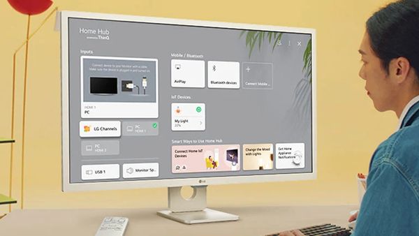 Le moniteur LG MyView Smart Monitor 27SR50F-W intègre l'interface ThinQ, permettant de gérer tous les appareils connectés de la maison.