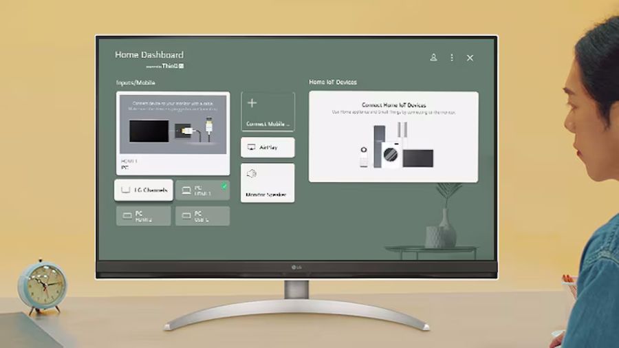 L'&eacute;cran MyView Smart Monitor 32SQ700S-W permet de contr&ocirc;ler tout la domotique de sa maison, sans ordinateur.