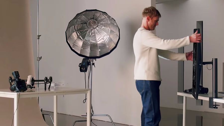 Moniteur LG 32UN880K-B 4K avec couverture DCI-P3 95 %, HDR10 et calibrage précis