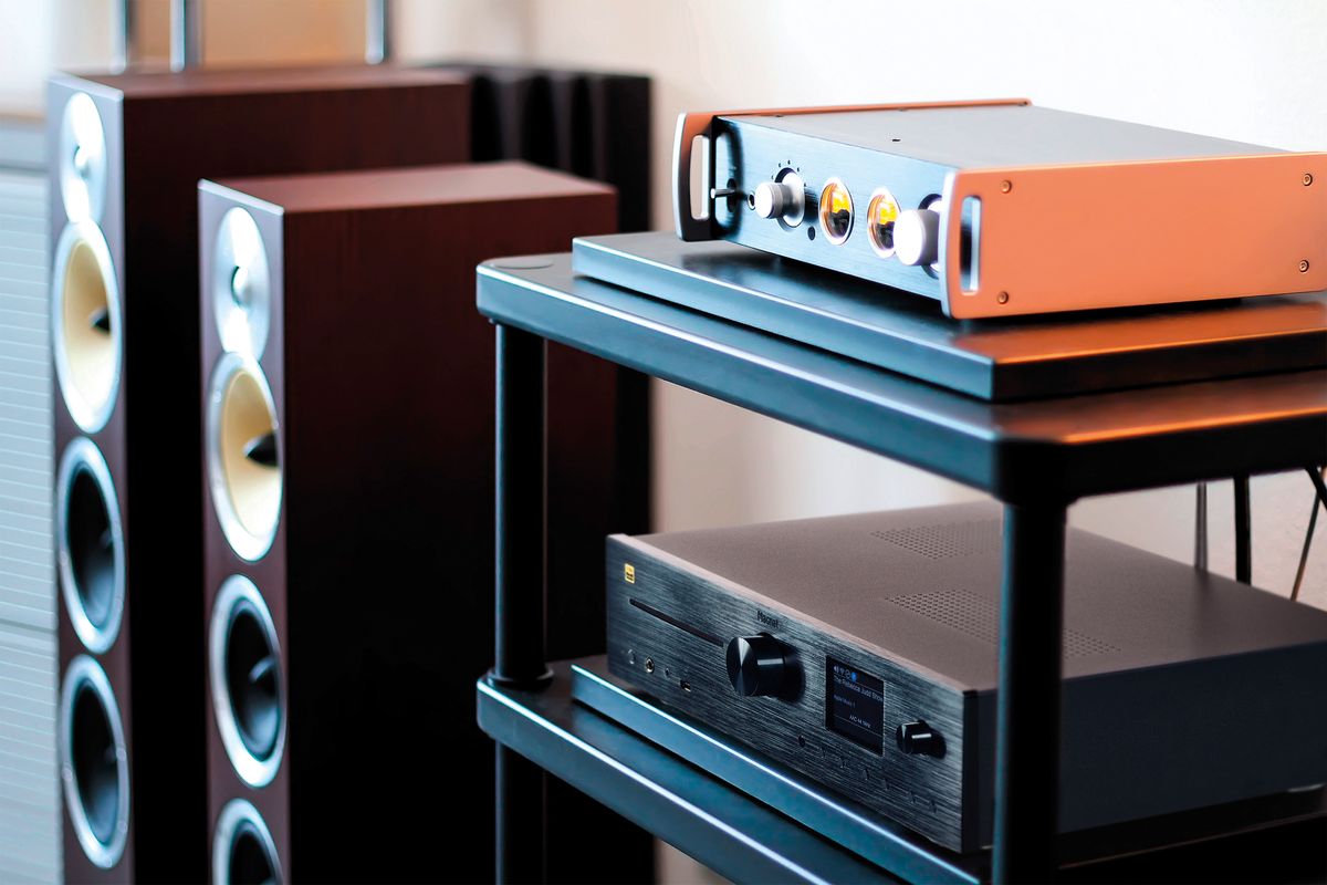 Ampli stéréo Magnat MC400 de 2 x 40 watts 