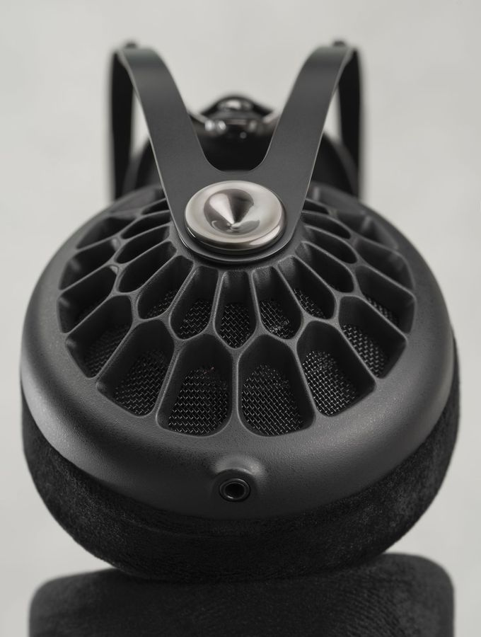 Casque hi-fi Meze 105 AER : mise en situation