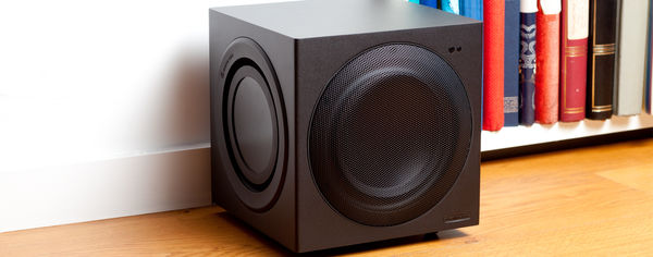 Monitor Audio Custom CW8 lifestyle