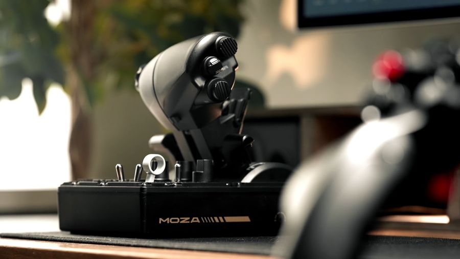 Manette des gaz Moza Racing MTQ modulaire avec leviers aviation et commandes RGB pour simulateur de vol