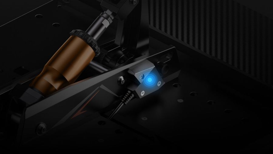 Le capteur d'angle 15 bits du pédalier simracing Moza Racing CRP2 est précis.