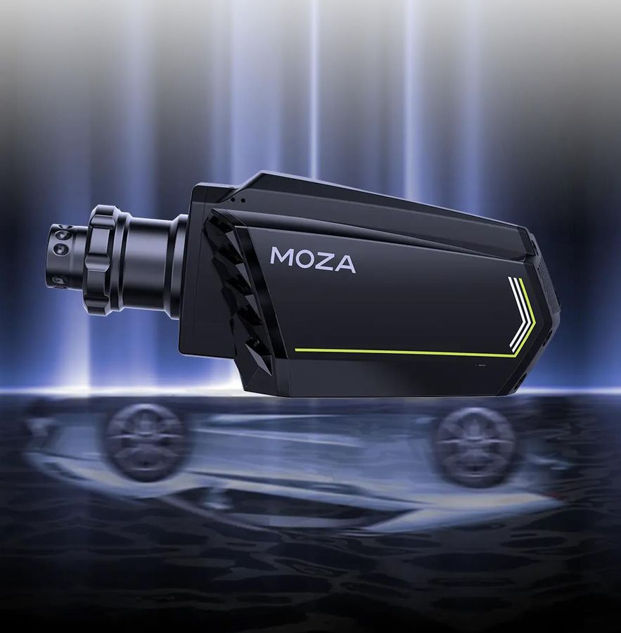 Le moteur de volant Moza Racing R16 se reflète en voiture