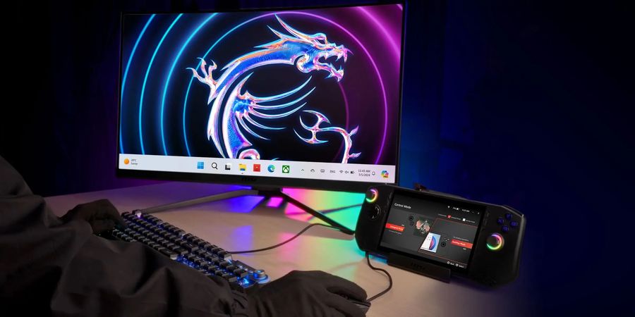 Polyvalente, la console portable MSI Claw (A1M-042FR) peut être utilisée comme un PC de bureau.