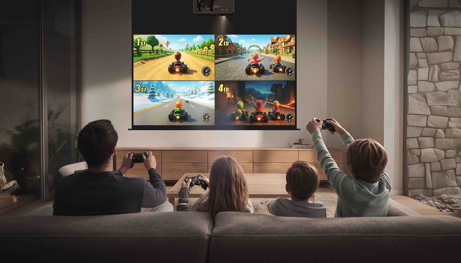 Projecteur laser 4K Optoma UZ38X projetant un jeu vid&eacute;o multijoueur en grand format dans un salon familial.