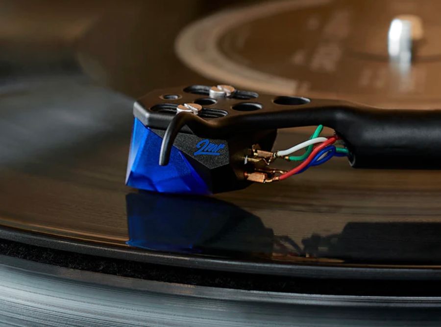 Vue de d&eacute;tail du diamant elliptique nu