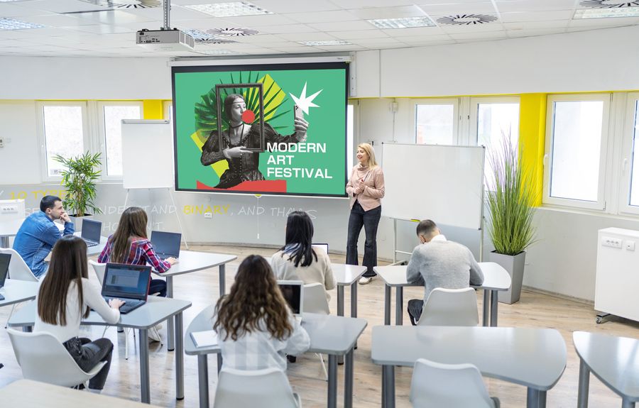 Mise en situation Panasonic PT-VMZ72