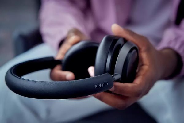 Ecouteur filaire Bluetooth - Nokia essential E1502 - Microphone Intégré -  Appel Mains Libres - Batterie 14 heures - Garantie 6 Mois