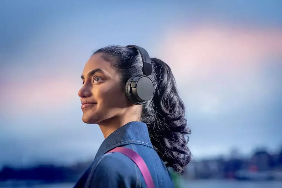 Casque Bluetooth Philips TAH4209  Casque Bluetooth Philips TAH4209 : mise en situation