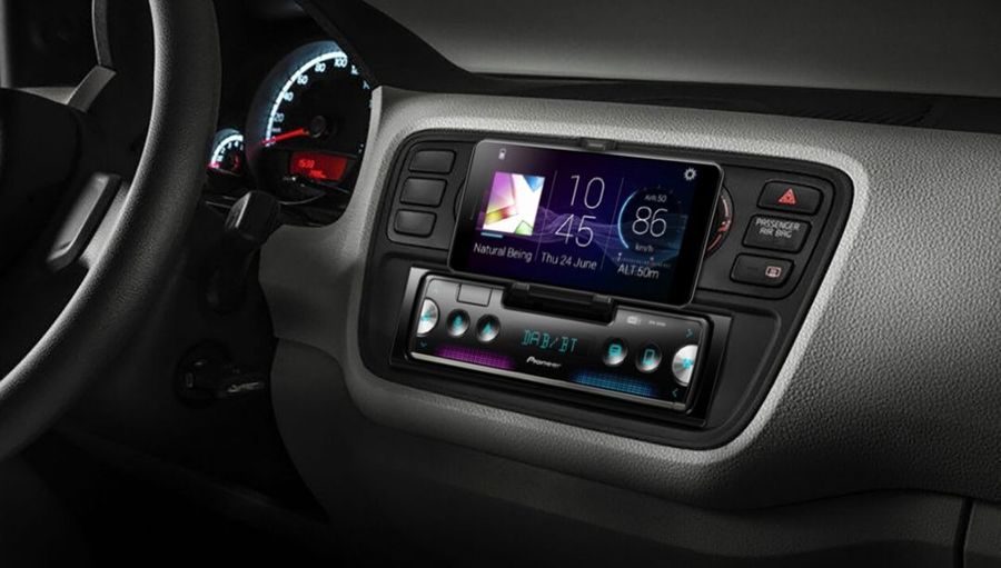 Mise en situation support smartphone Pioneer Car SPH-20DAB