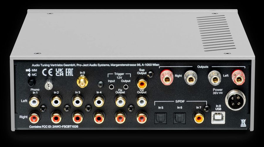 Ampli DAC Pro-Ject MaiA DS3, vue de détail connectique