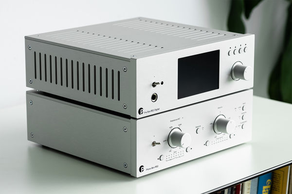 Pro-Ject Phono Box RS2 lifestyle