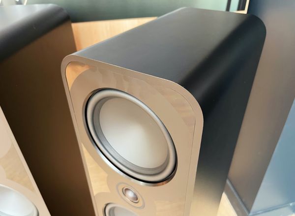 Q Acoustics 5050 Noir Mat - Enceintes colonne