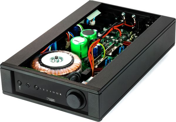 Rega Brio MK7 Noir : Vue 3/4 droite